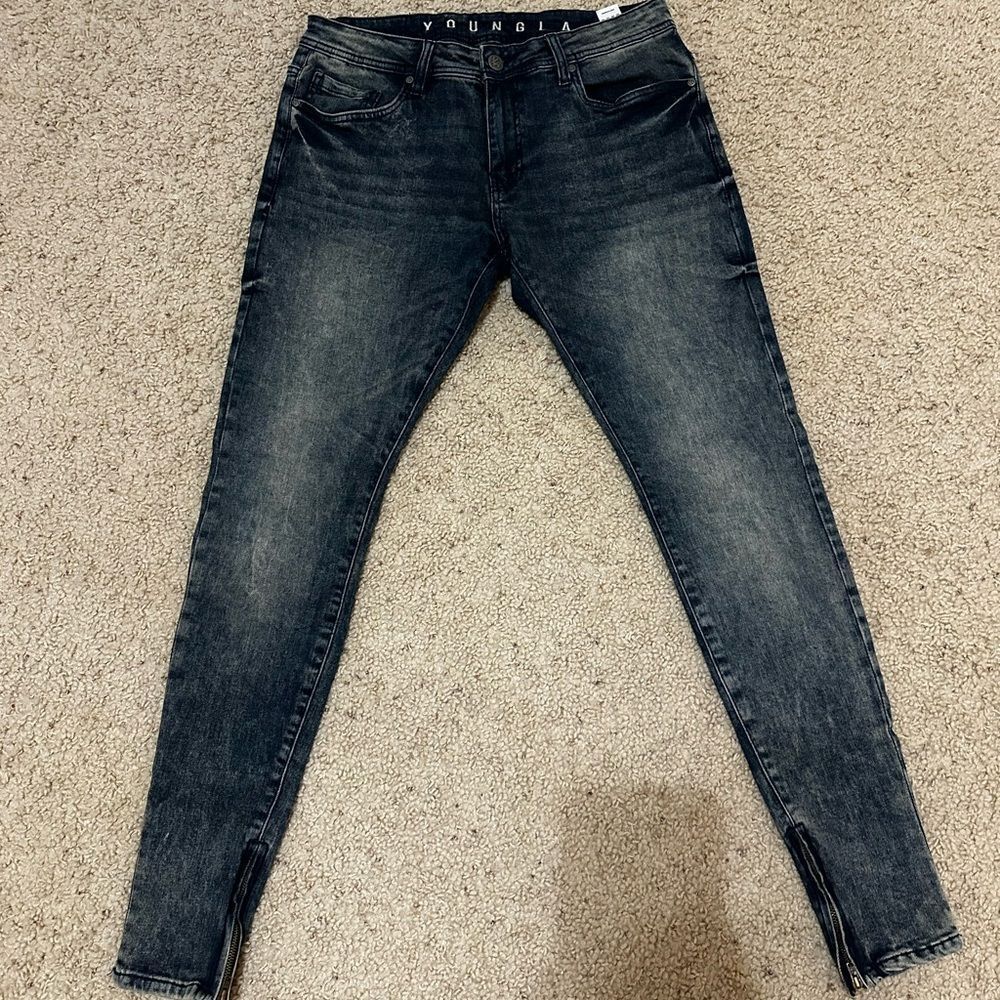 YoungLA men's dark acid wash skinny jeans featuring a zipper detail